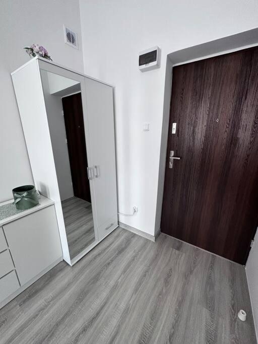 Appartement Przytulny Apartament à Szczecinek Extérieur photo